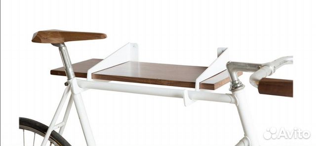 Велосипедный держатель с полкой на стену