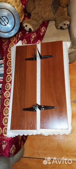 Полки с креплениями Цена за все