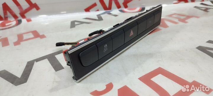 Блок кнопок управления Audi A3 8P cdaa 13.12.2011