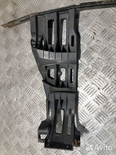 Кронштейн бампера заднего S500 221