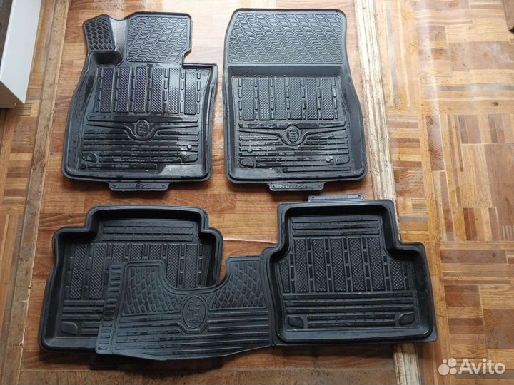 Автомобильные коврики резиновые