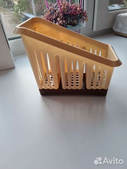 Сушилка д/стол.приборов и подставка п/моющ.принадл