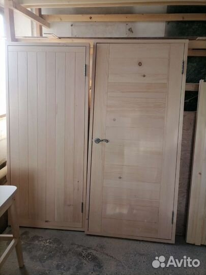 Дверь в баню