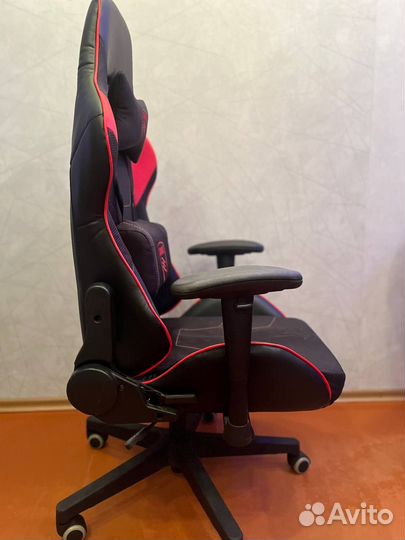 Кресло игровое zombie Thunder 1