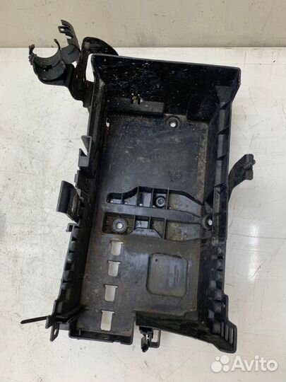 Полка аккумулятора Opel Astra J