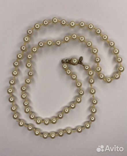 Серьги и бусы