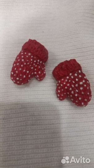 Брошка руковички