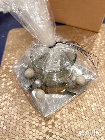 Подсвечник, свеча, в красивой упаковяф