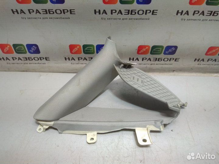 Накладка на стойку внутренняя задняя левая Audi A7