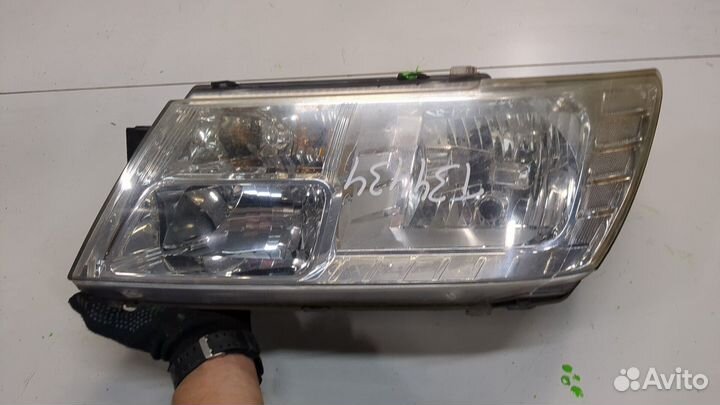 Фара (передняя) Dodge Journey, 2009