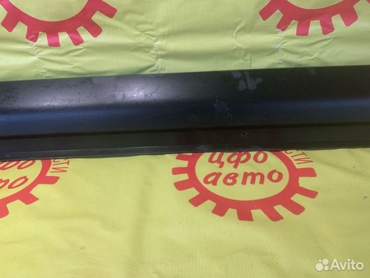 Накладка на порог наружная правая Mitsubishi