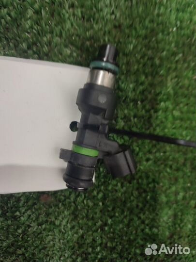 Форсунка топливная Nissan Teana J32 vq25de 2008