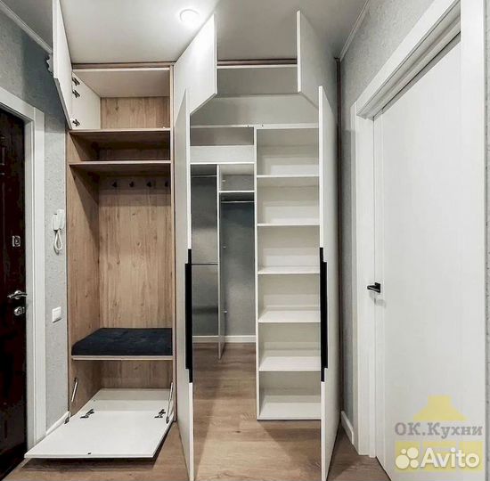 Шкаф распашной