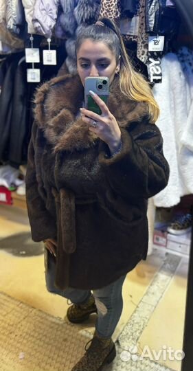 Шуба женская шик с капюшоном теплая