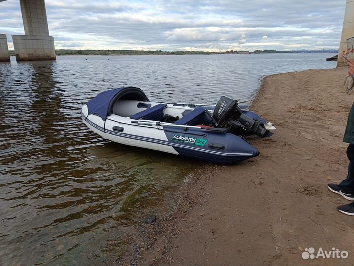 Моторная лодка