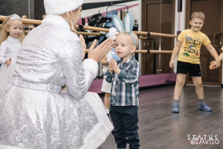 Театральный костюм снегурочки из парчи (премиум)