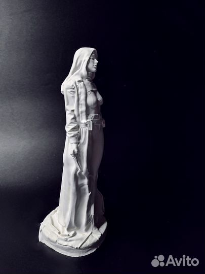 Статуэтка из гипса для интерьера