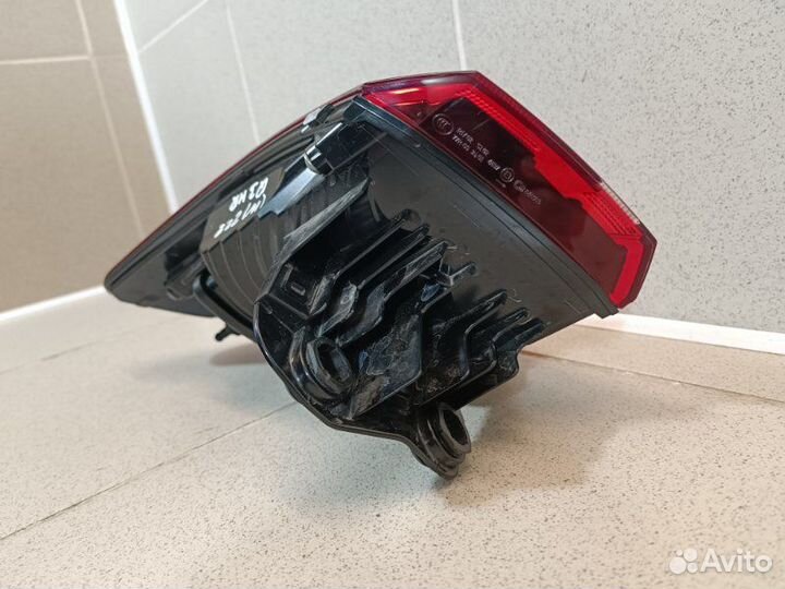 Фонарь задний наружный правый Audi Q3 F3