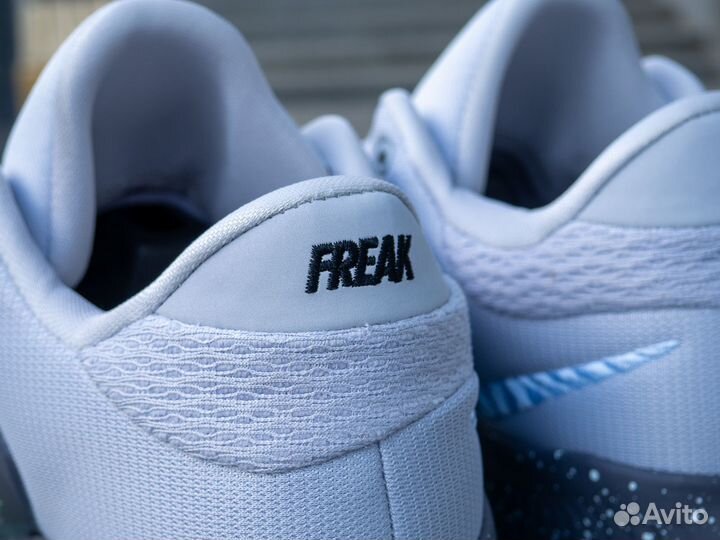 Кроссовки nike zoom freak