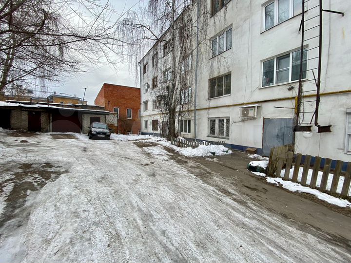 Современный офис в стиле лофт на набережной