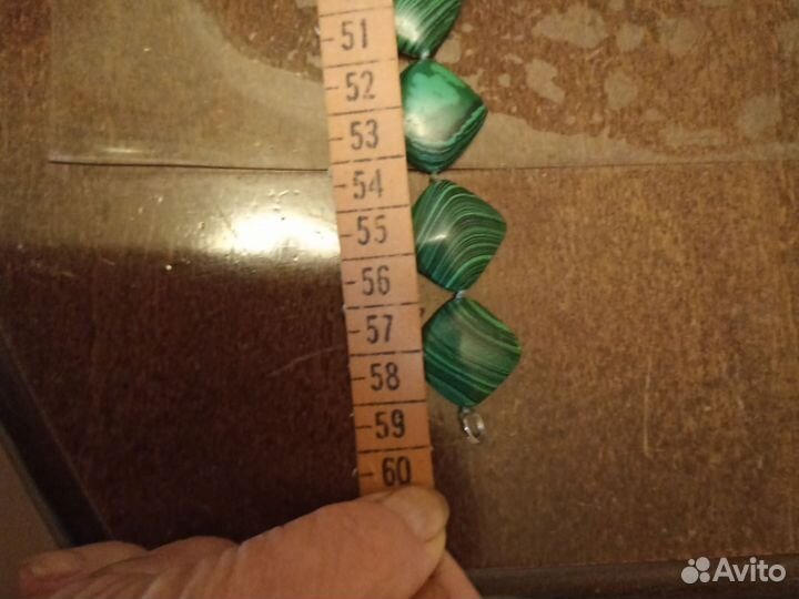 Бусы из малахита