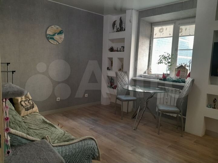 2-к. квартира, 53 м², 1/9 эт.