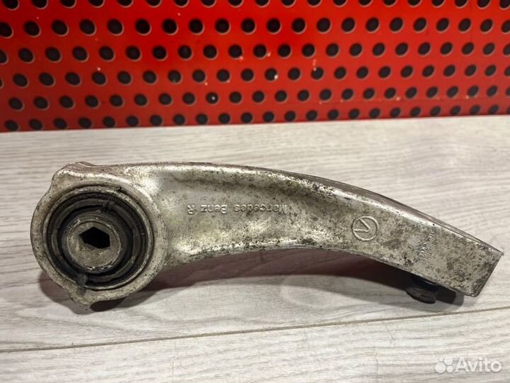 Стойка стабилизатора передняя правая Mercedes-Benz