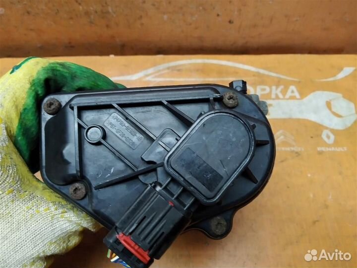 Заслонка дроссельная Ford Focus 2 (2005-2011)