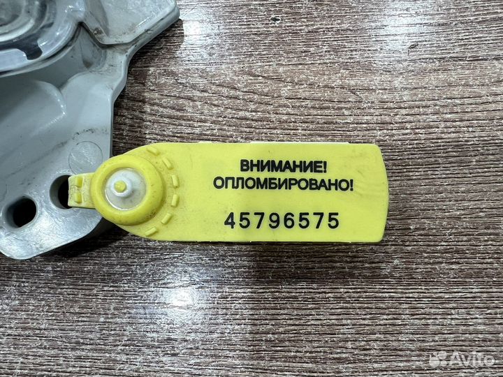 Повторитель поворота левый Mazda 3 BM 2013-2019