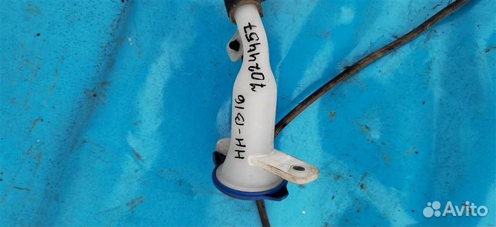 Горловина бачка омывателя в сборе с крышкой Hyund