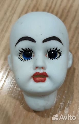 Голова антикварной куклы