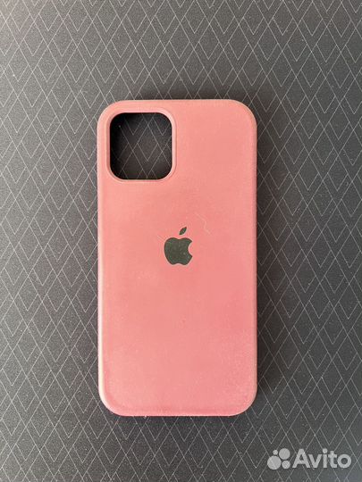 Чехол на iPhone 12