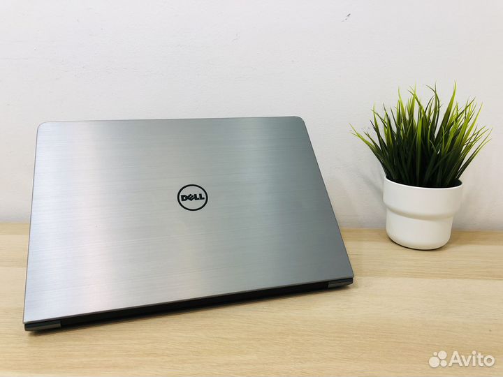 Игровой ноутбук Dell