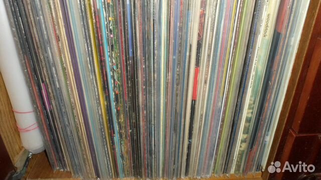 Детские грампластинки с проигрывателем