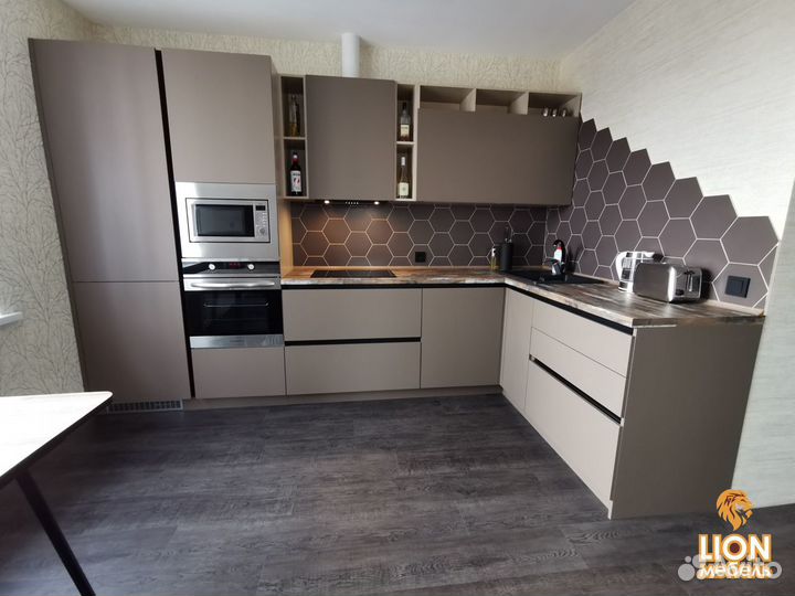 Кухонный гарнитур 