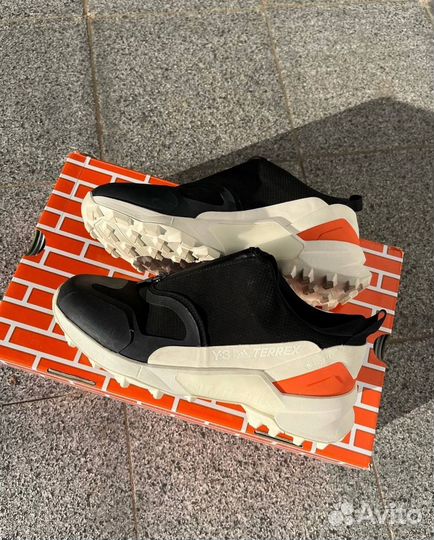 Кроссовки y-3 terrex swift r3 low gore - TeX