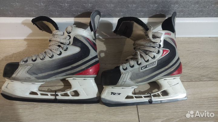 Хоккейные коньки nike bauer vapor pro 38