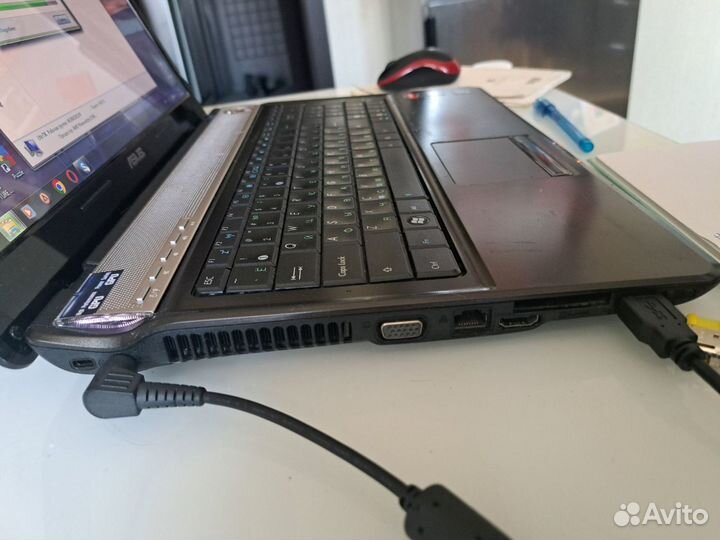 Ноутбук Asus N61D