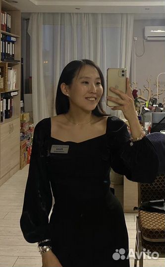 Официант, бармен, администратор, менеджер, хостес