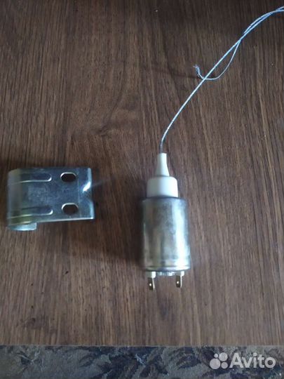 Замок багажника электрический (электропривод)