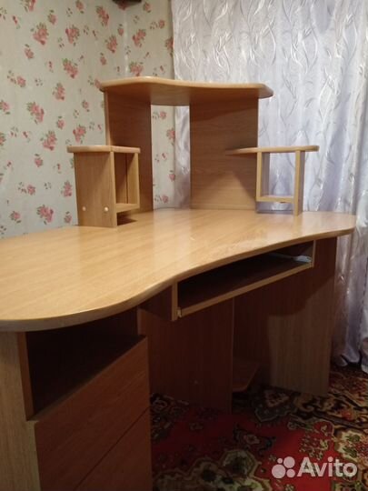 Компьютерный стол б/у