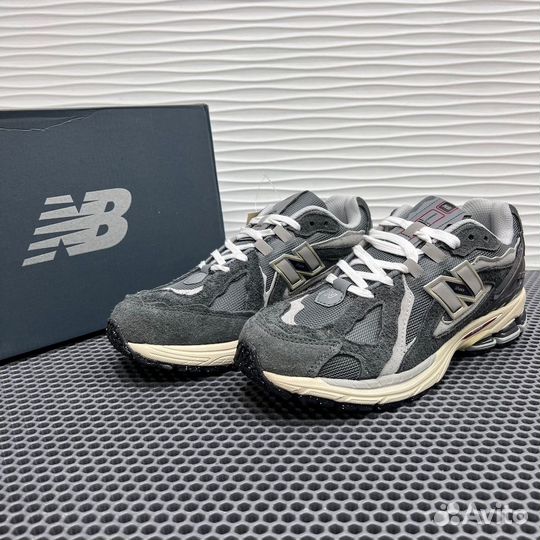 Кроссовки New Balance 1906R