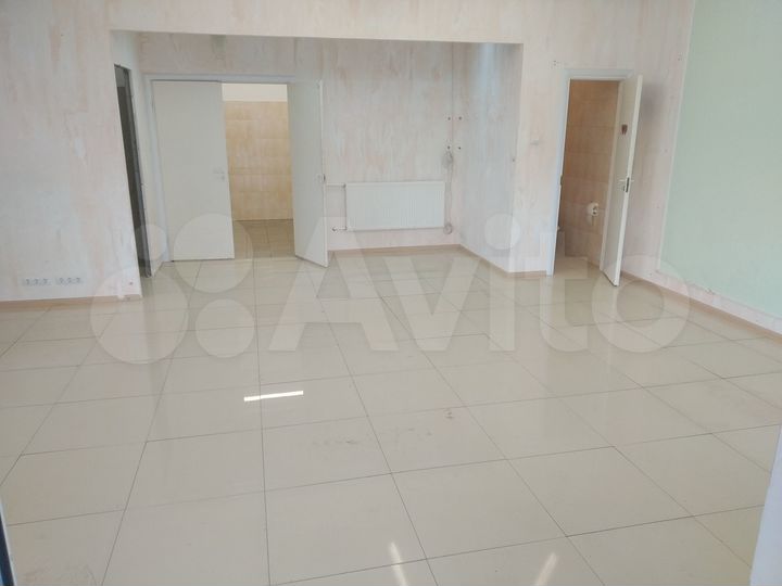 Торговая площадь, 65 м²