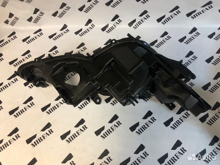 Левый корпус фары Toyota Camry V70 2017-н.в. Led