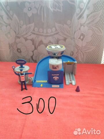 Полицейская парковка, автокран, настольный баскетб