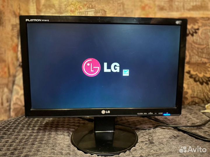 Монитор LG W1941ST
