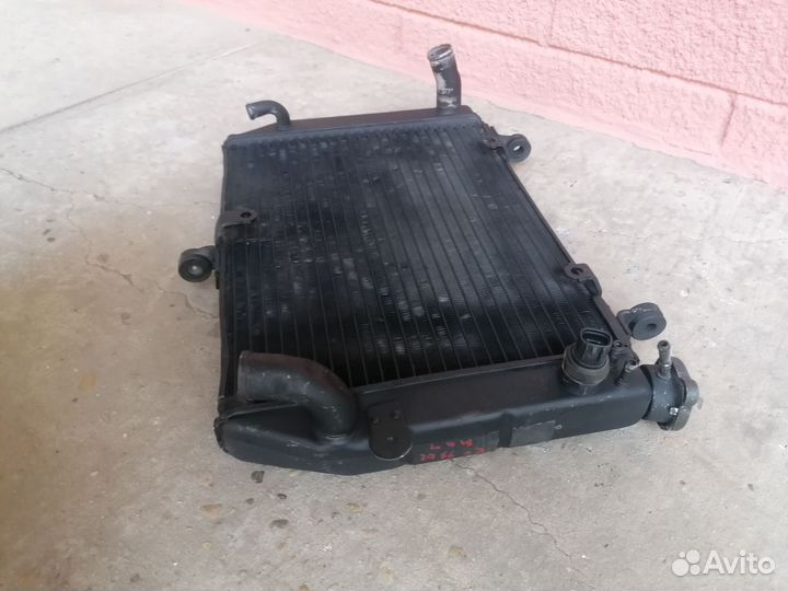 Радиатор yamaha r6 99 02