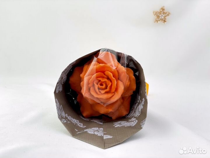 Роза из шоколада