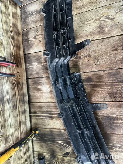 Решетка радиатора Nissan wingroad y11 рест