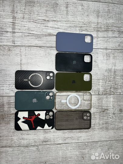 Чехлы на iPhone 13